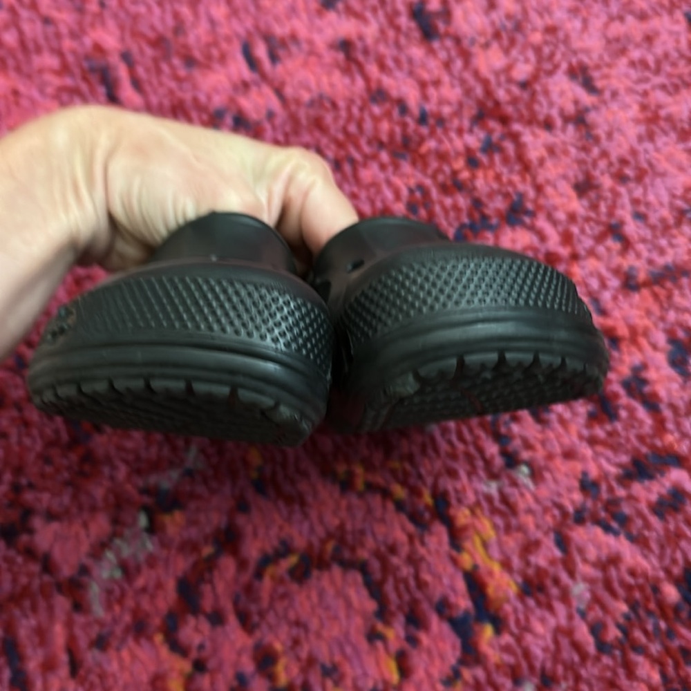 Crocs • black slip on crocs - Picture 3 of 5